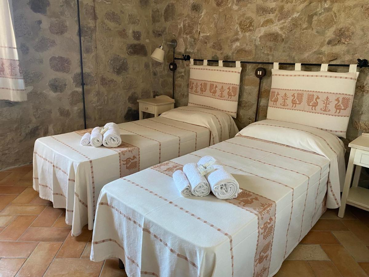 Bed And Bike Antico Mulino Hotel อาเญ็นตู ภายนอก รูปภาพ