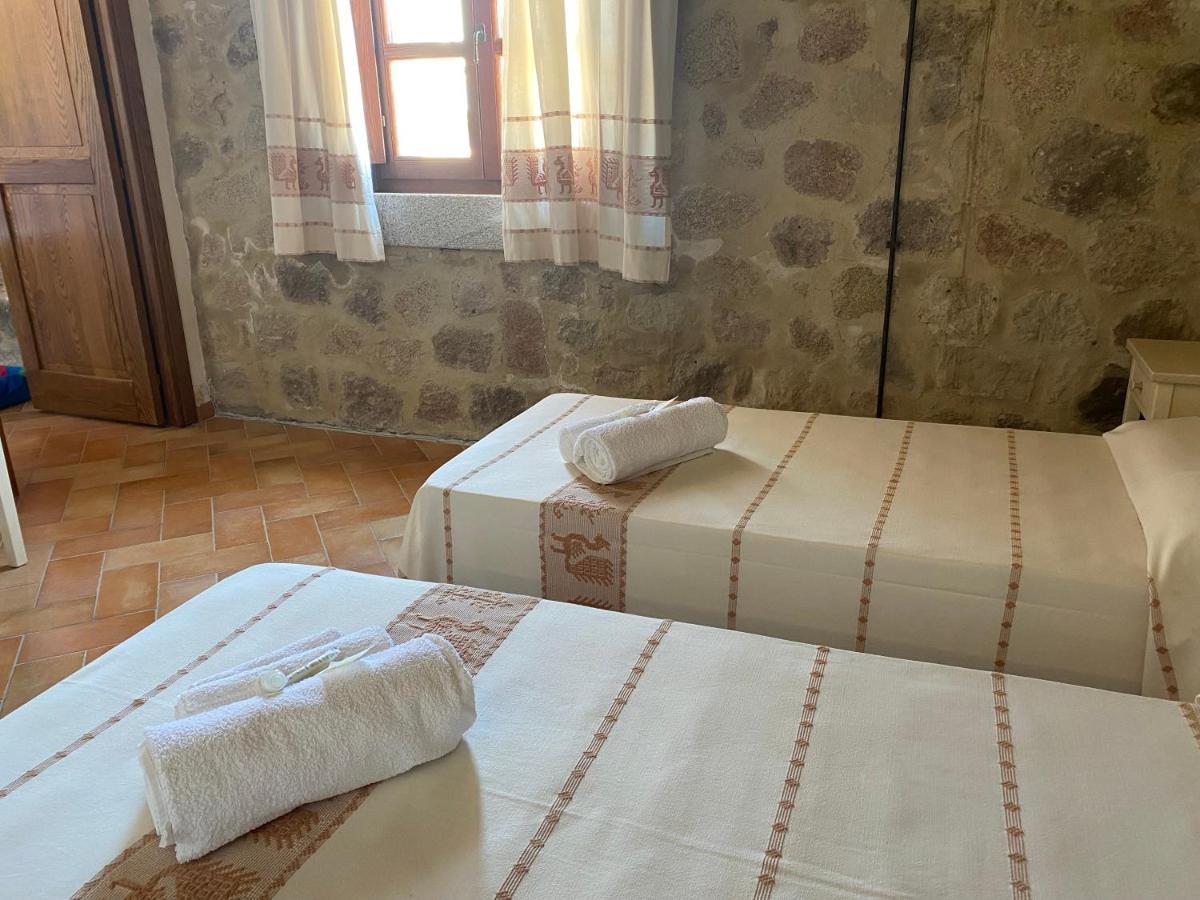 Bed And Bike Antico Mulino Hotel อาเญ็นตู ภายนอก รูปภาพ
