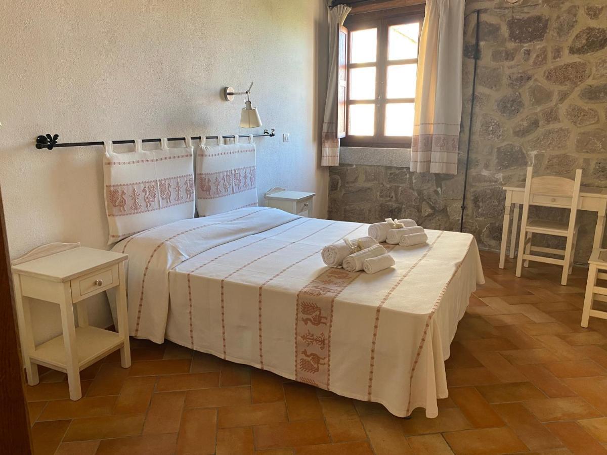 Bed And Bike Antico Mulino Hotel อาเญ็นตู ภายนอก รูปภาพ