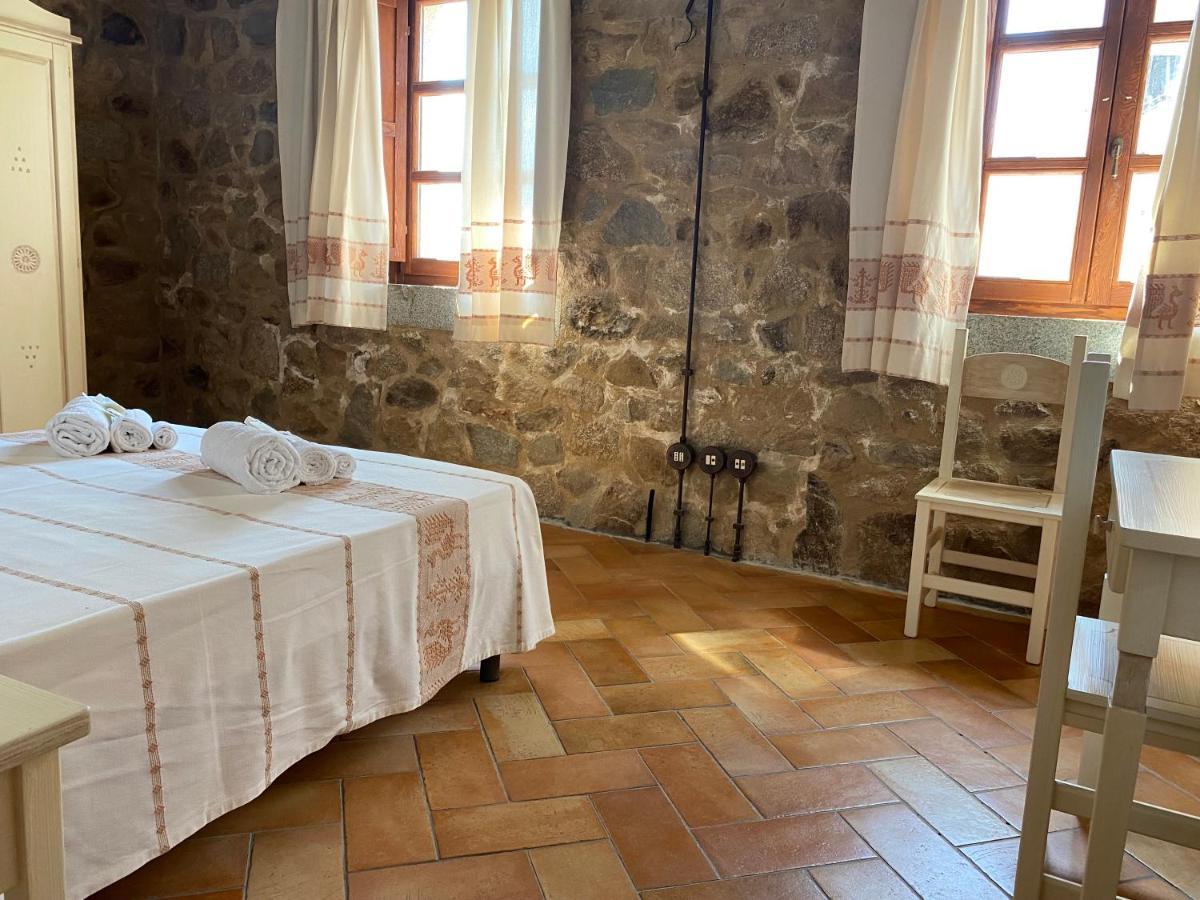 Bed And Bike Antico Mulino Hotel อาเญ็นตู ภายนอก รูปภาพ